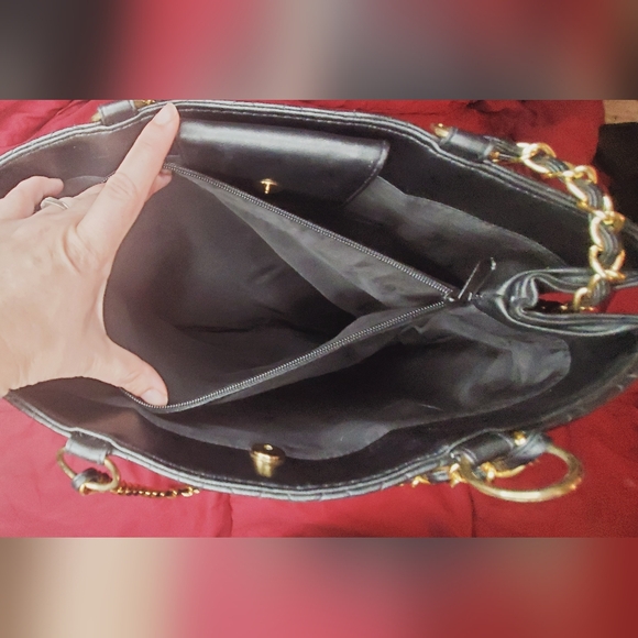 New Large Black Quilted Faux Leather Tote bag/Laptop - Picture 8 of 15